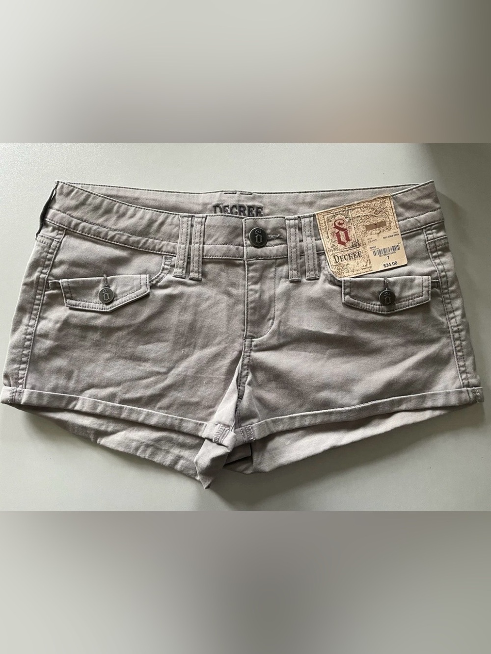 NWT Y2K VTG DECREE Juniors Shorty Shorts/Low Rise/Cuffed/Stretch in Gray -Size 7